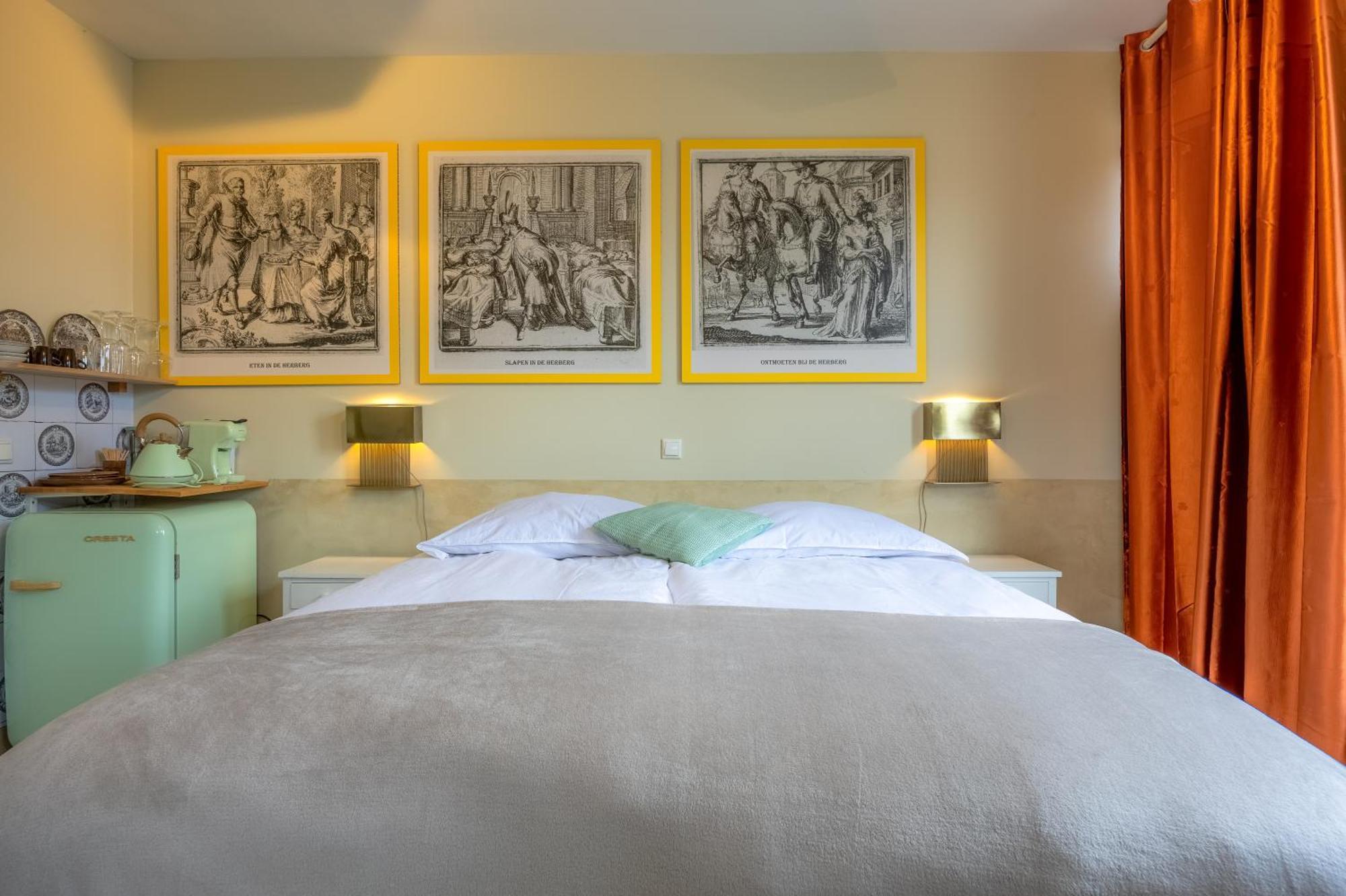 Unieke Bed En Breakfast Met Historisch Verhaal In Ferwert Ferwerd Bagian luar foto