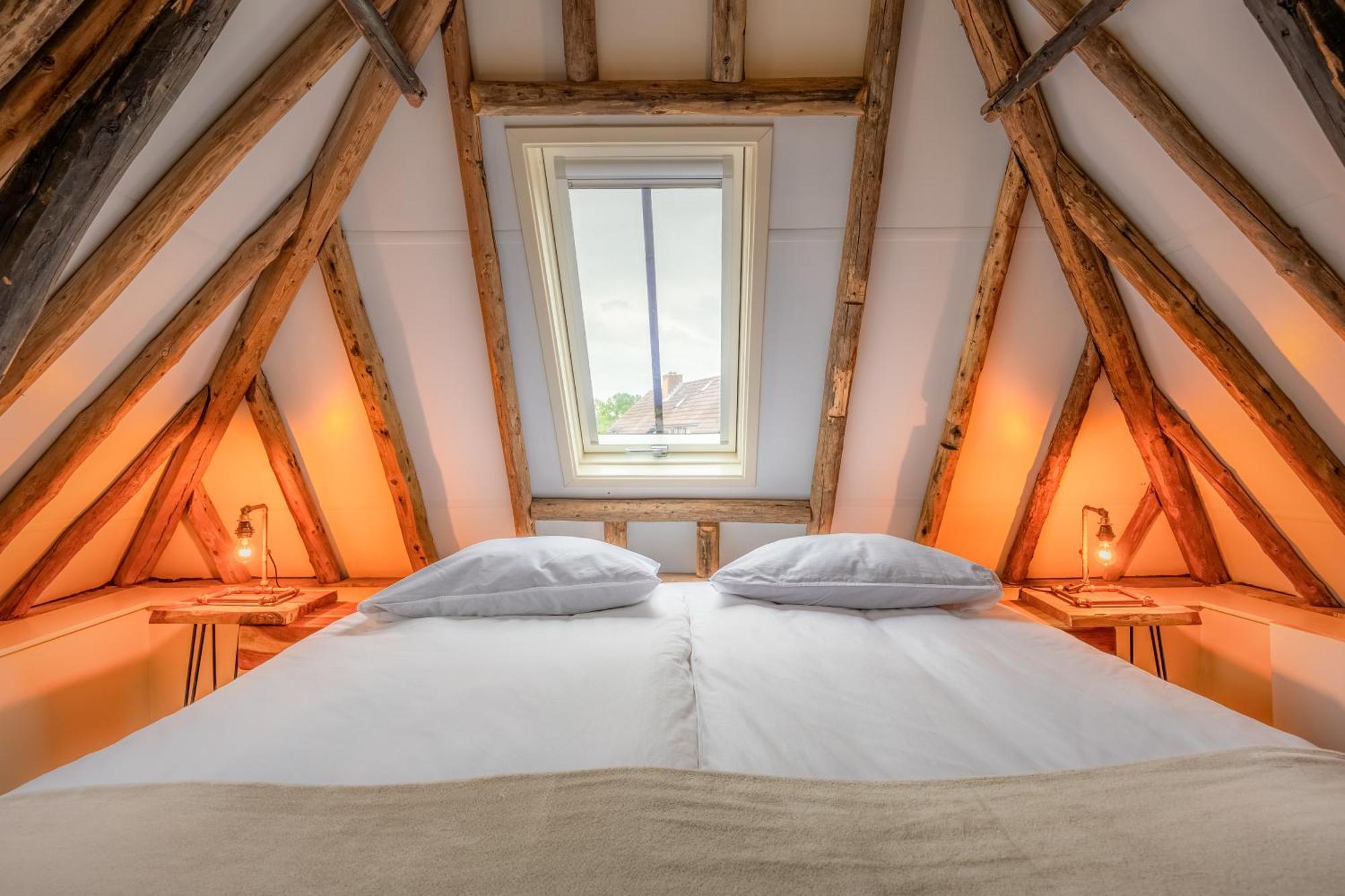 Unieke Bed En Breakfast Met Historisch Verhaal In Ferwert Ferwerd Bagian luar foto